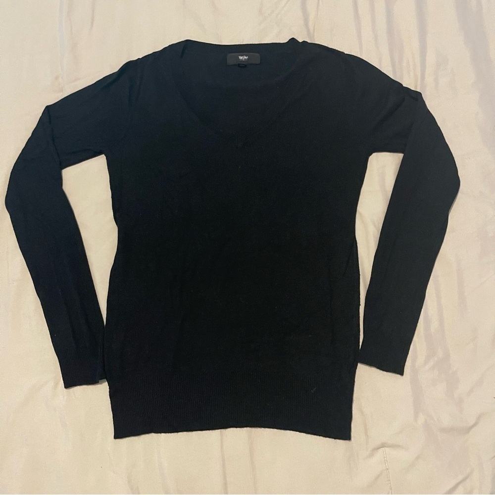 Mossimo Women’s Black V-Neck Sweater Size S